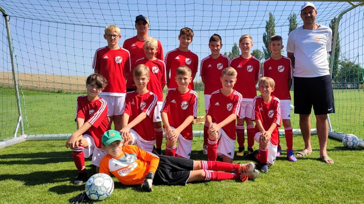 U13